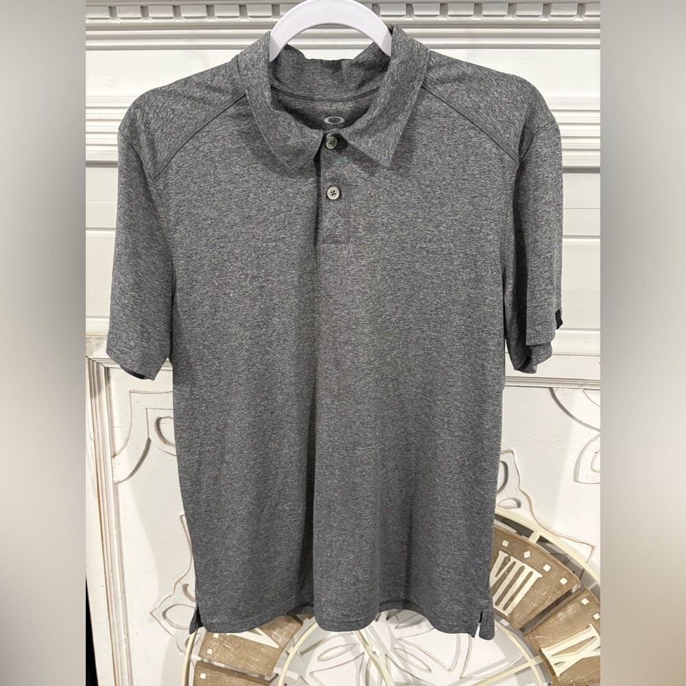 Oakley Charcoal Polo Shirt size medium men’s